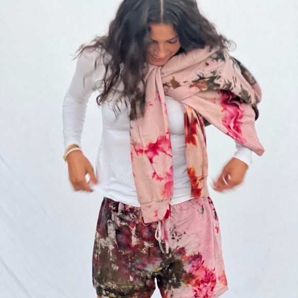 ZAMDESIGNZ sweatshirt - Picture 6 of 10